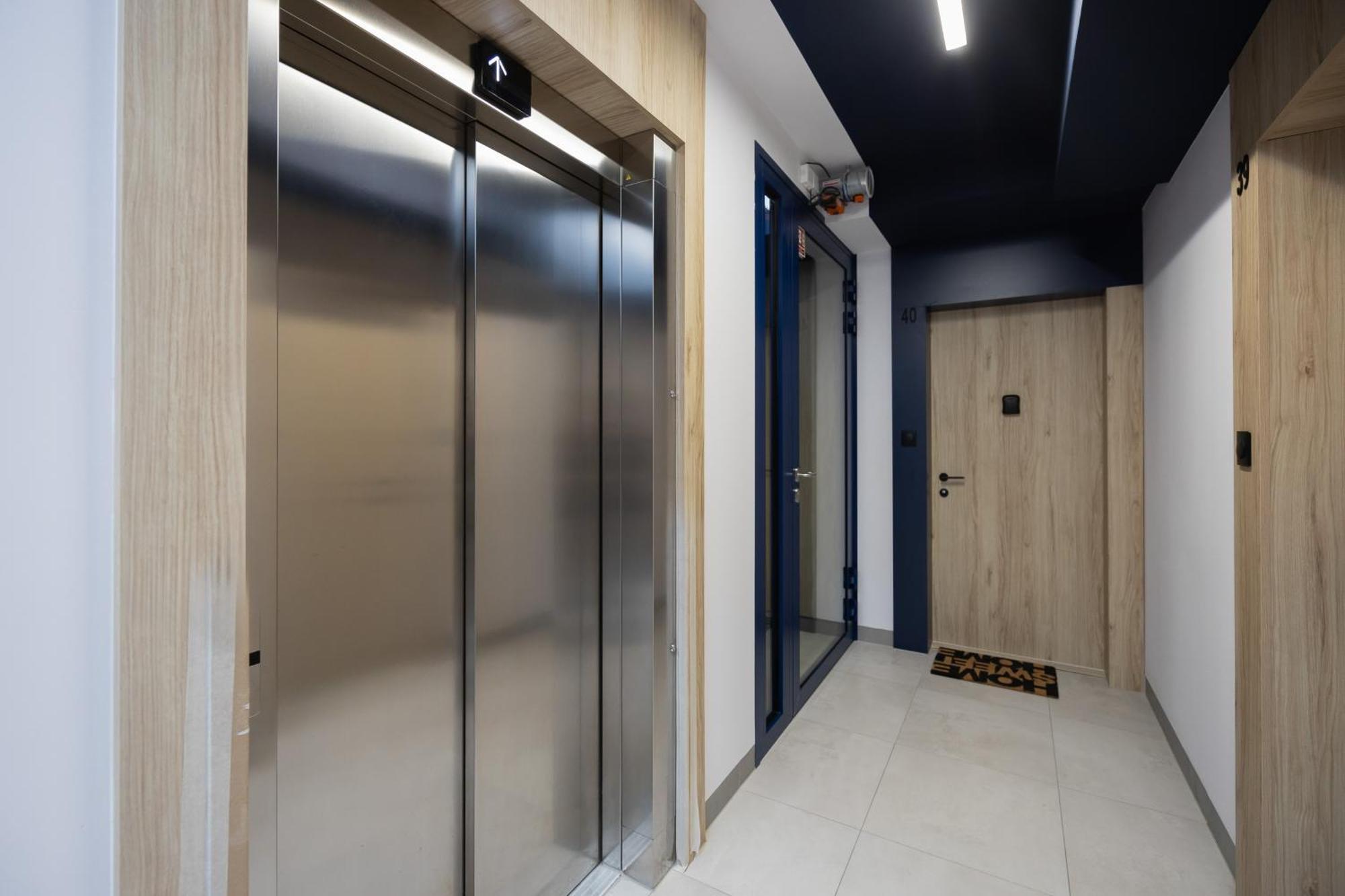 Stylish Apartments With Parking By Noclegi Renters Warszawa Zewnętrze zdjęcie
